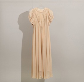 여성 플리츠 원피스 밝은 베이지  Women&#039;s Pleats Dress Bright Beige