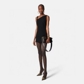 시크한 블랙 어꺠 포인트 드레스    F. Chic Black Shoulder-Point Dress
