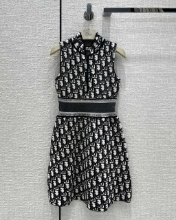 여성 브랜드 로고 패턴 민소매 원피스   Women&#039;s brand logo pattern sleeveless dress