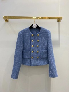여성 단정한 스타일 자켓  a neat women&#039;s style jacket