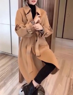 허리끈 포인트 디자인 코트  waistband accentuated design coat