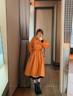 여성 오렌지 컬러 귀여운 코트  women&#039;s orange-colored cute coat