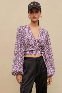 여성 크롭 블라우스  women&#039;s cropped blouse