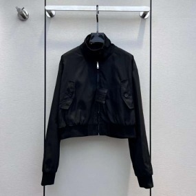 긴소매 블랙 자켓   Long-sleeved black jacket