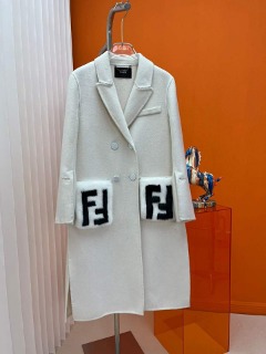 펜디 퍼 포켓 코트   a fendifer pocket coat